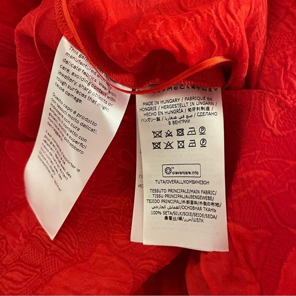 Stella McCartney jacquard red silk romper belted with padded shoulders - Picture 12 of 12